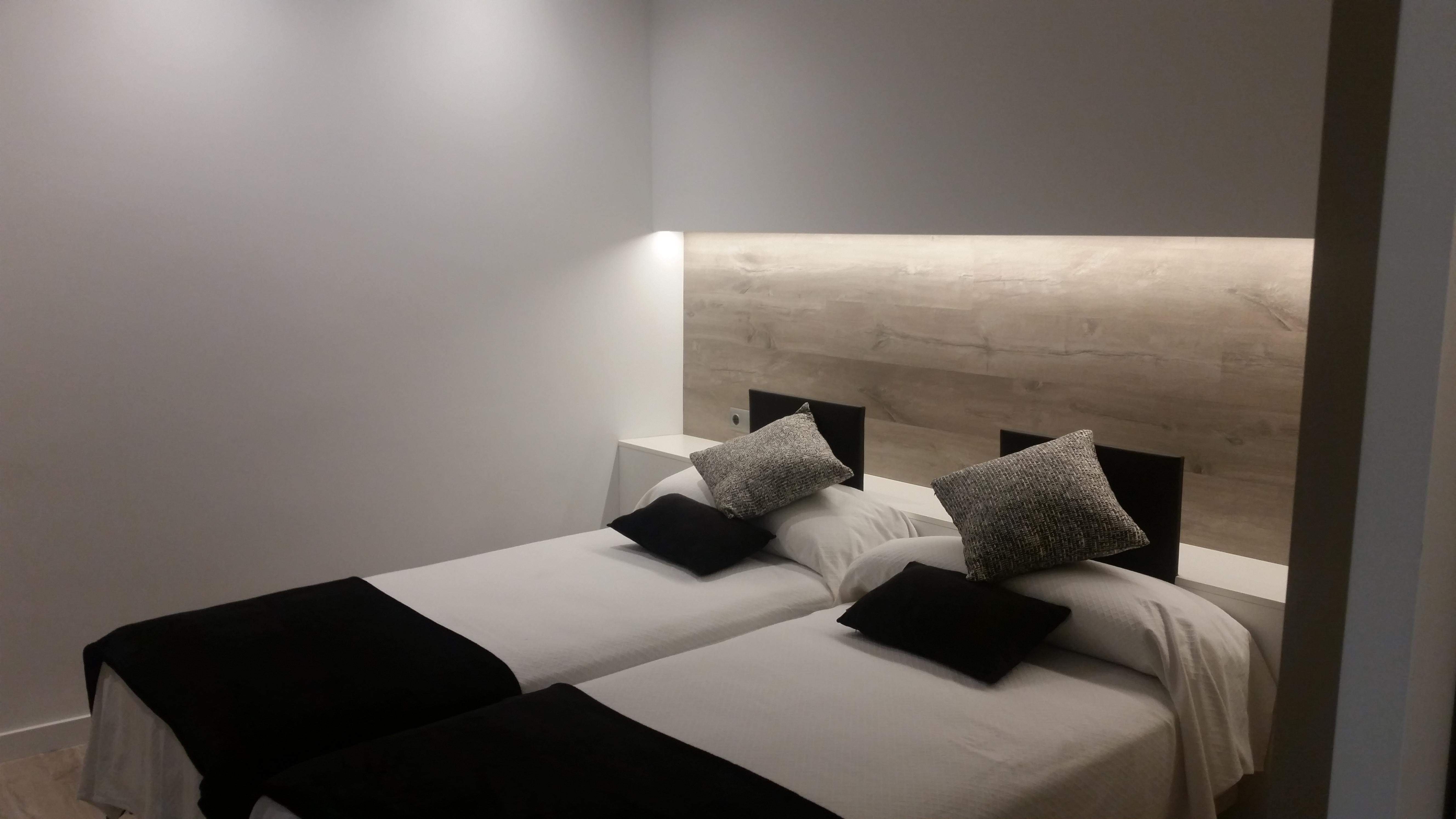 Hotel Travessera Barcellona Esterno foto