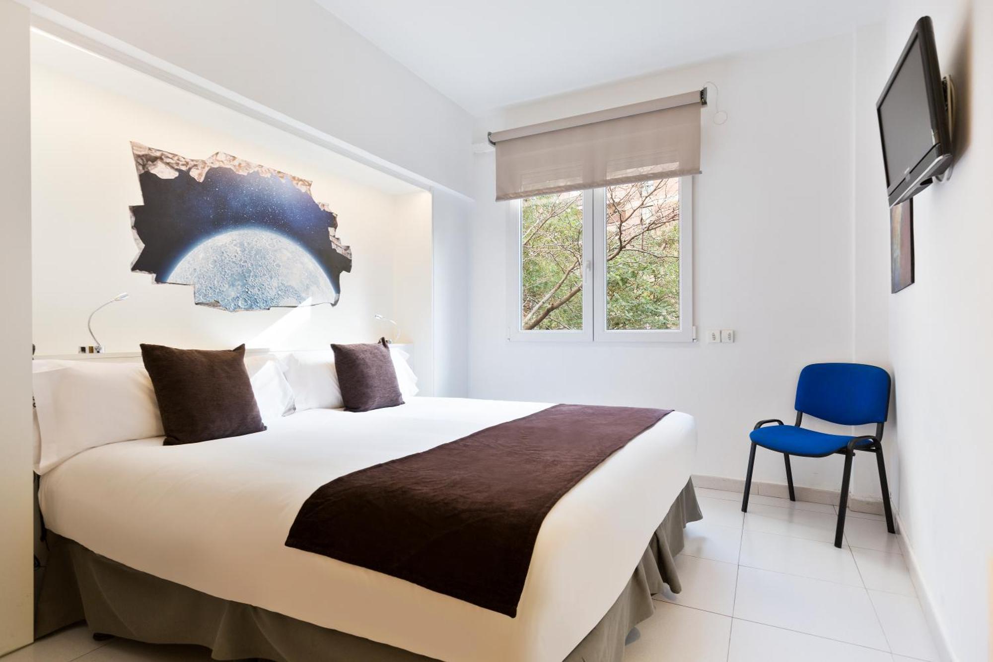Hotel Travessera Barcellona Esterno foto
